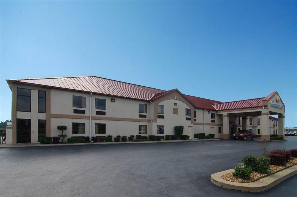 Quality Inn & Suites Pine Bluff Exterior photo
